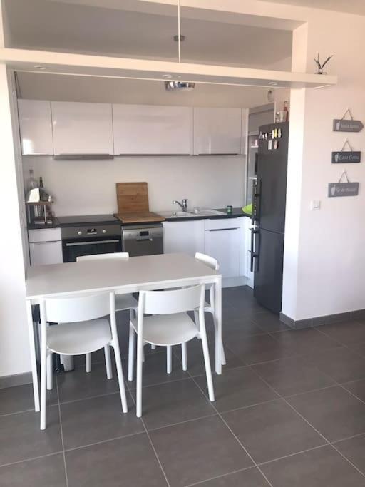 Appart Avec Terrasse Vue Sur Mer Exceptionnelle LʼÎle-Rousse Extérieur photo